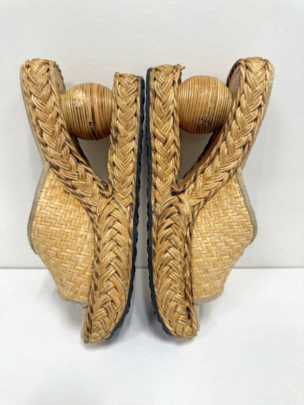 *RARE* Vintage Ananias Rattan Sandals - Picture 11 of 14